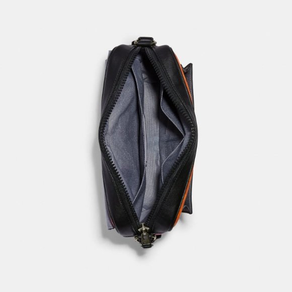 Coach - Picture 5 of 5